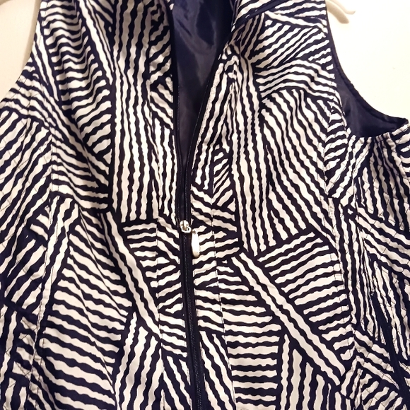 Allison Daly Vest - Picture 1 of 2